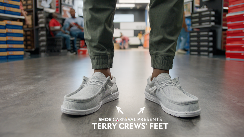 Shoe Carnival Terry Crews Selfie